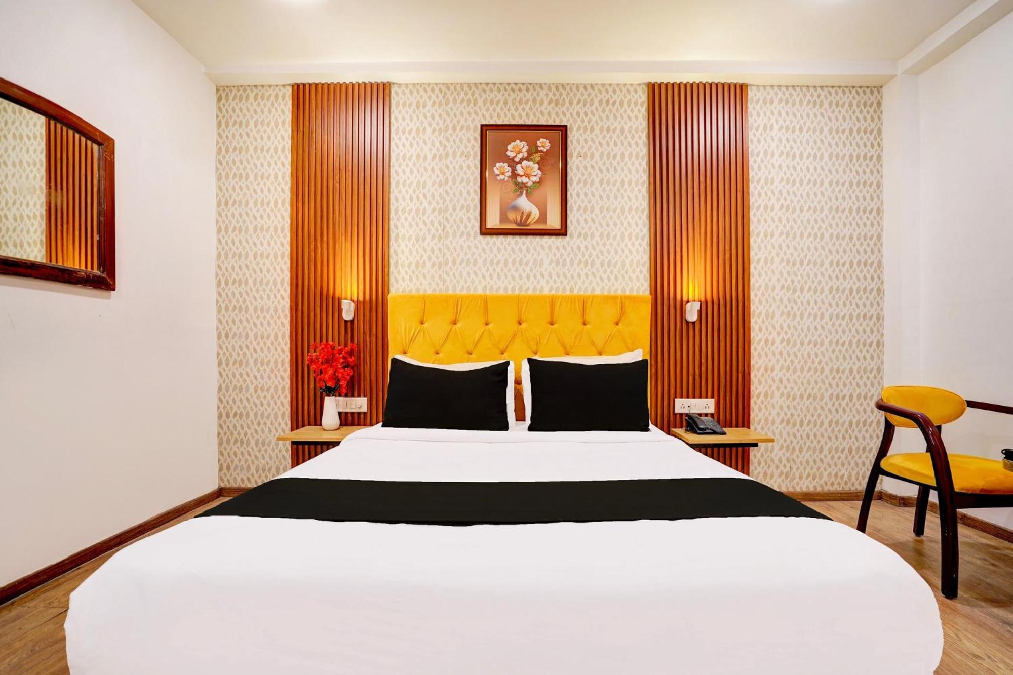 Super Townhouse Jageer Palace Near Mayapuri Chowk Neu-Delhi Exterior foto